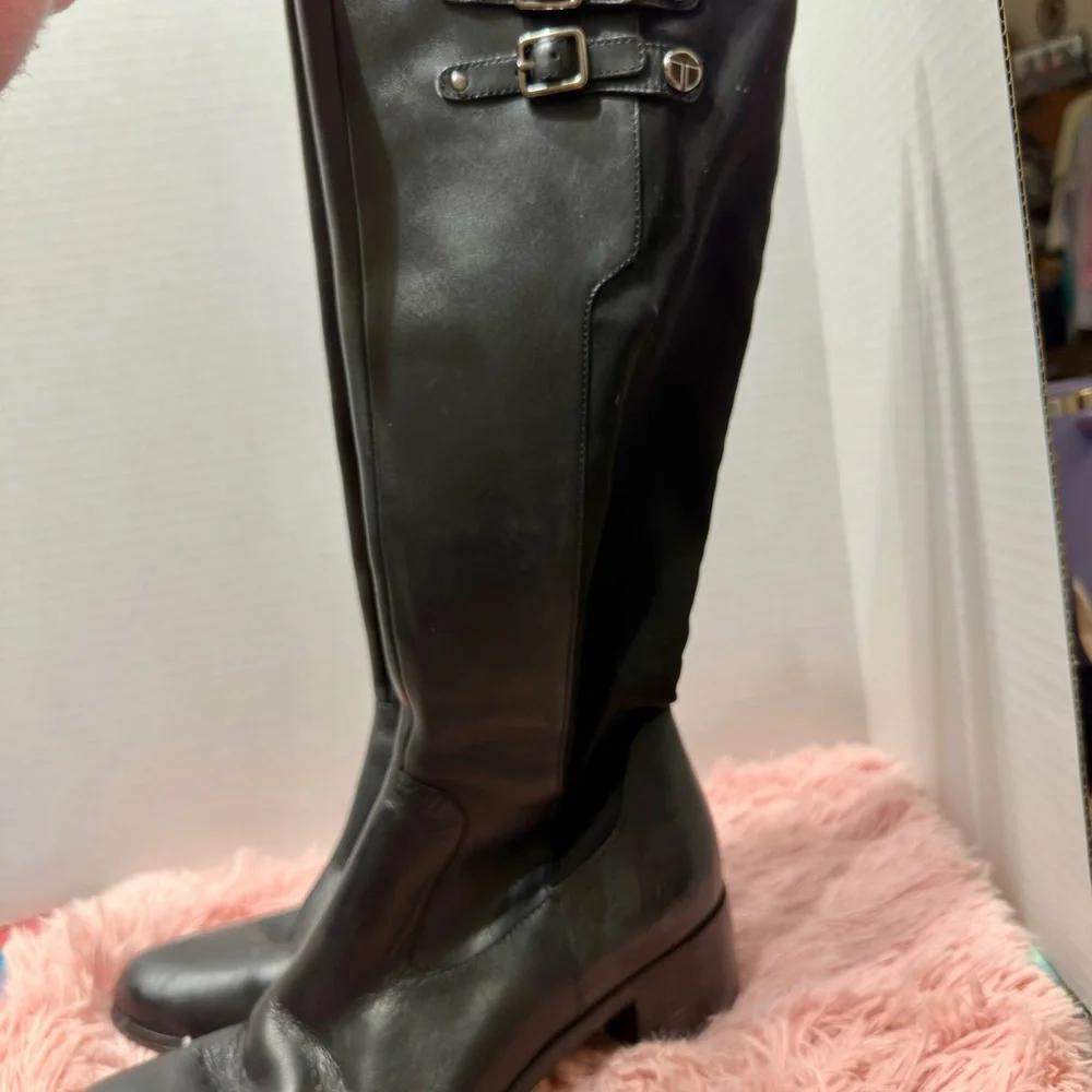 NWOB Tahari Kallen Black Over the Knee‎ Boots Buckle Detail Leather Upper Sz 10M